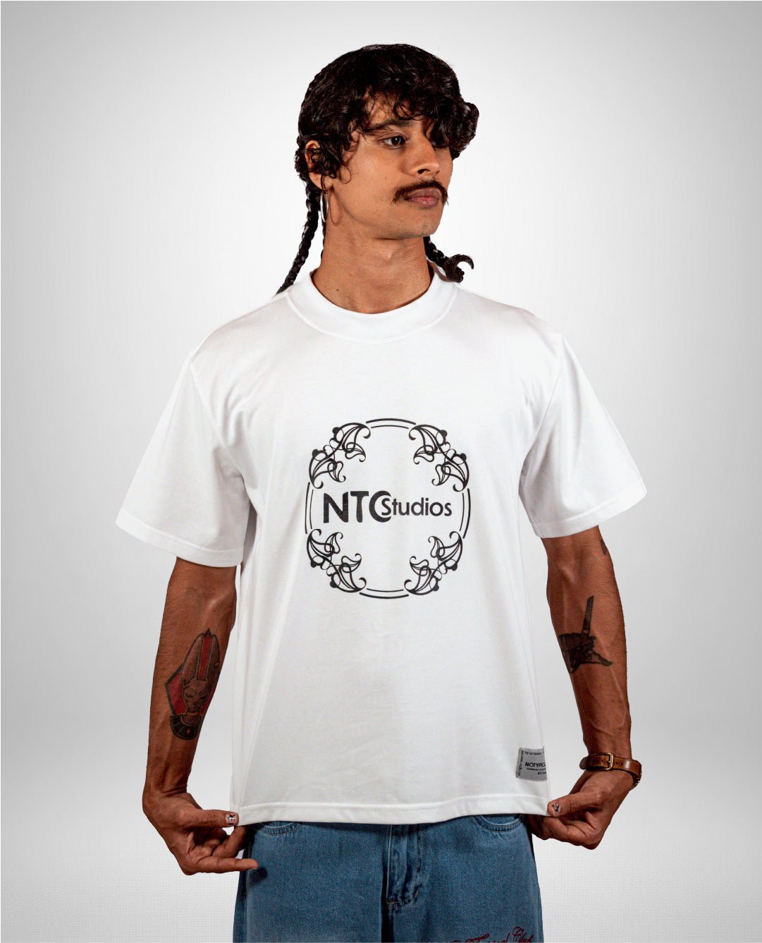 Camiseta Boxy Fit Club - Off White