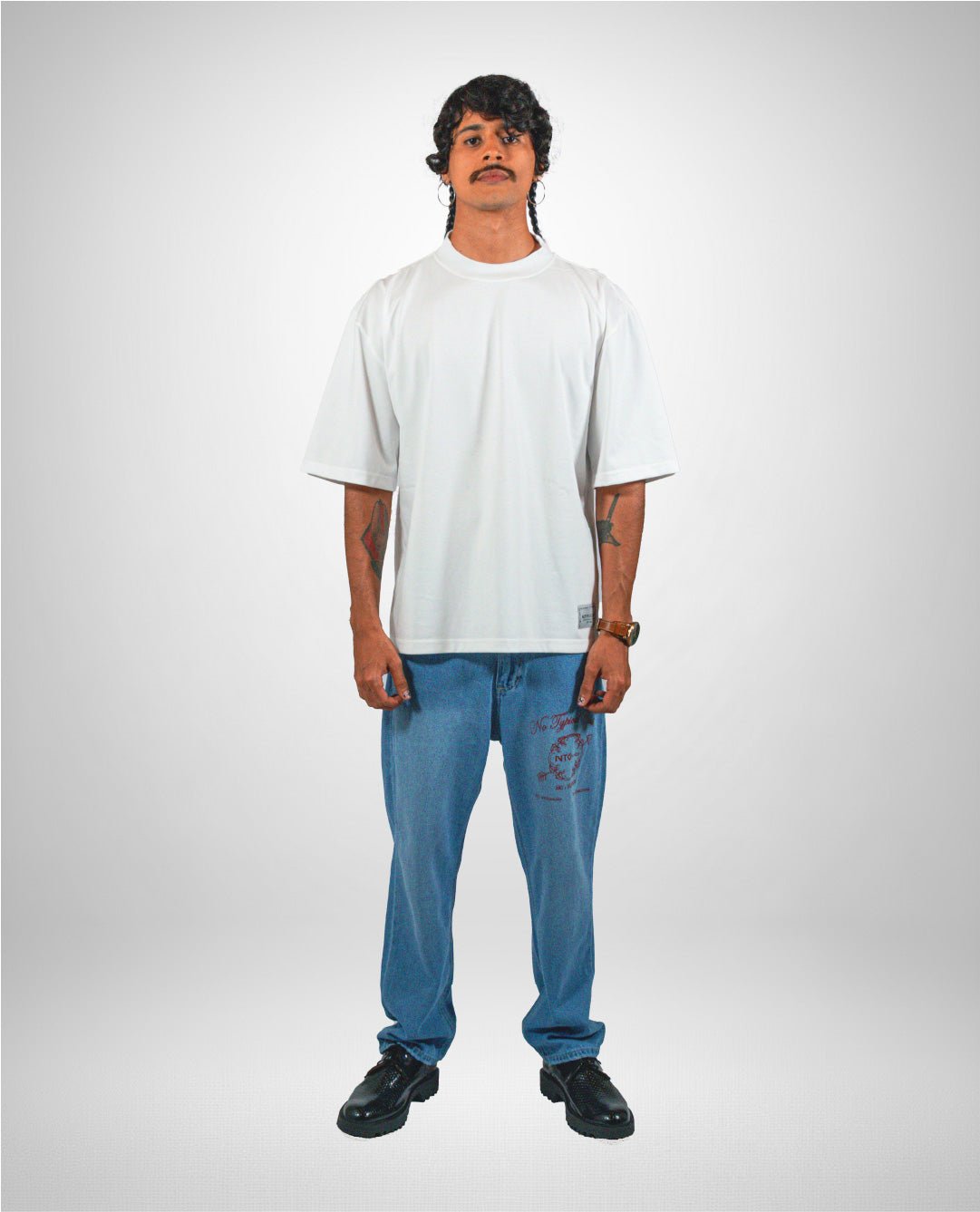 Camiseta Oversized El Don No Está En Venta - Off White